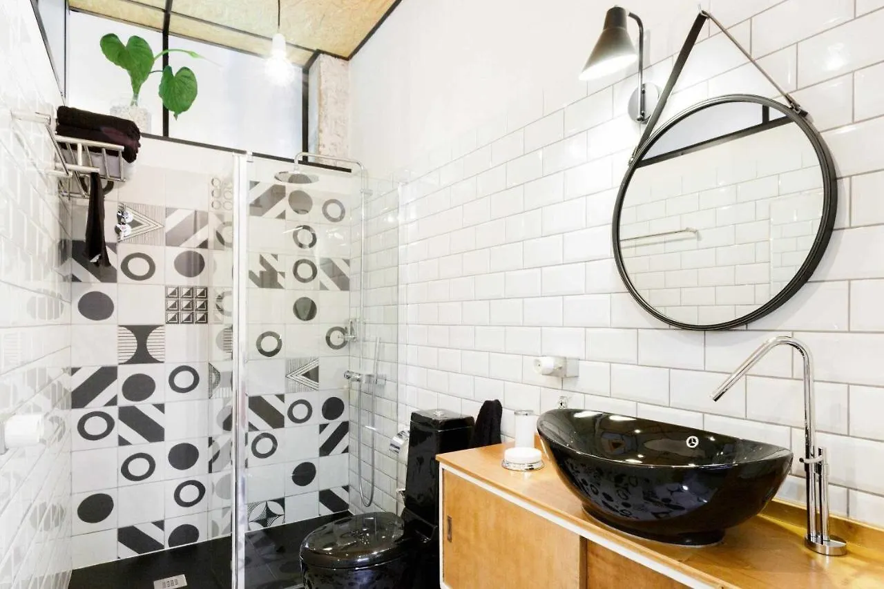 Monkeys Apartments Luxury Metaloft Seville