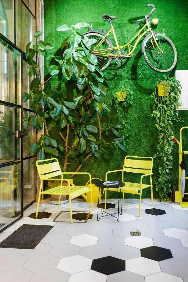 Monkeys Apartments Luxury Metaloft Seville